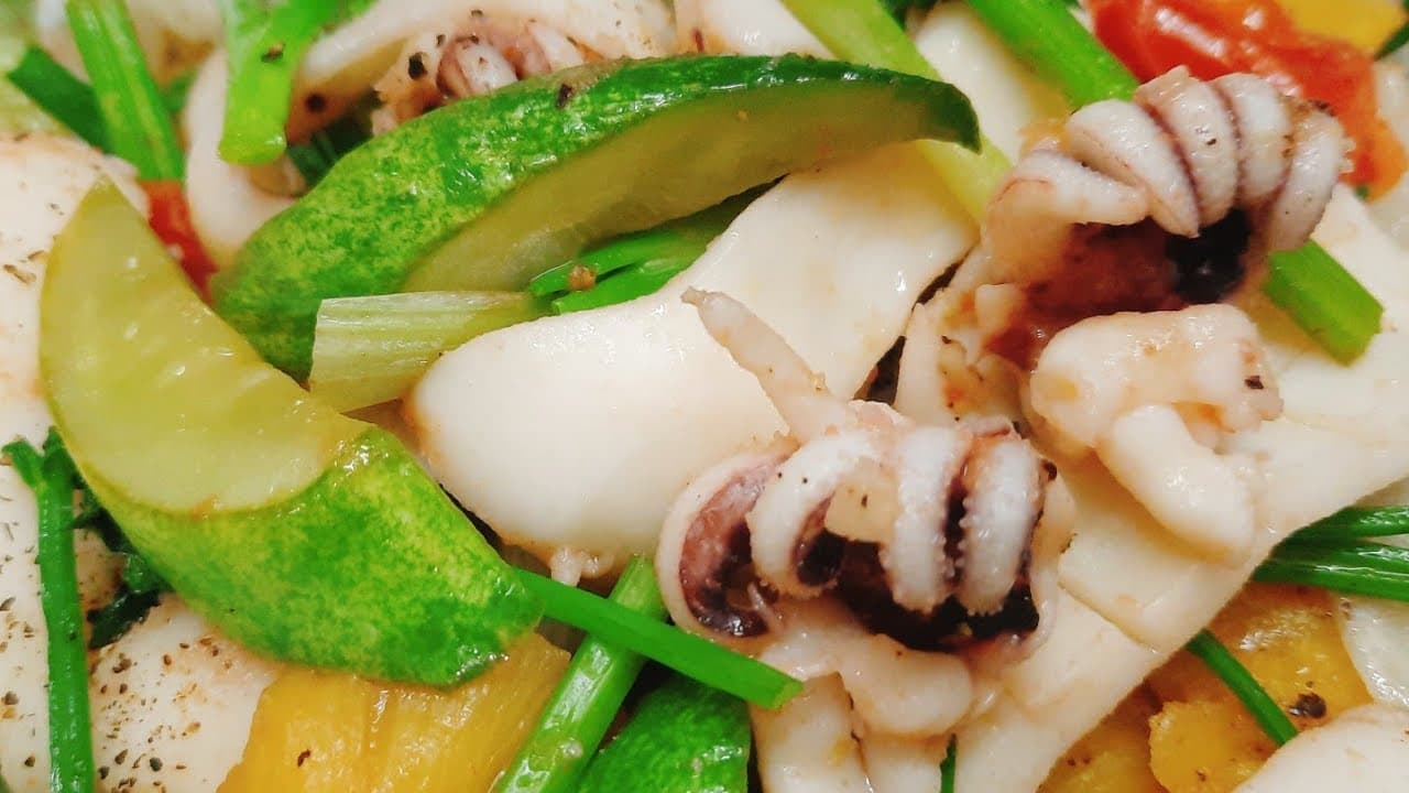 Mực xào dưa leo
