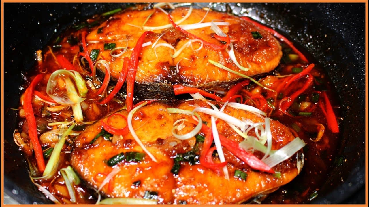 Cá thu chiên sốt mắm hành