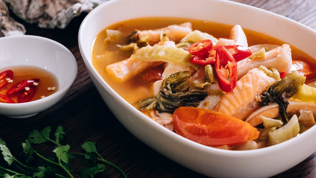 Canh Cải Chua Lườn Cá Hồi