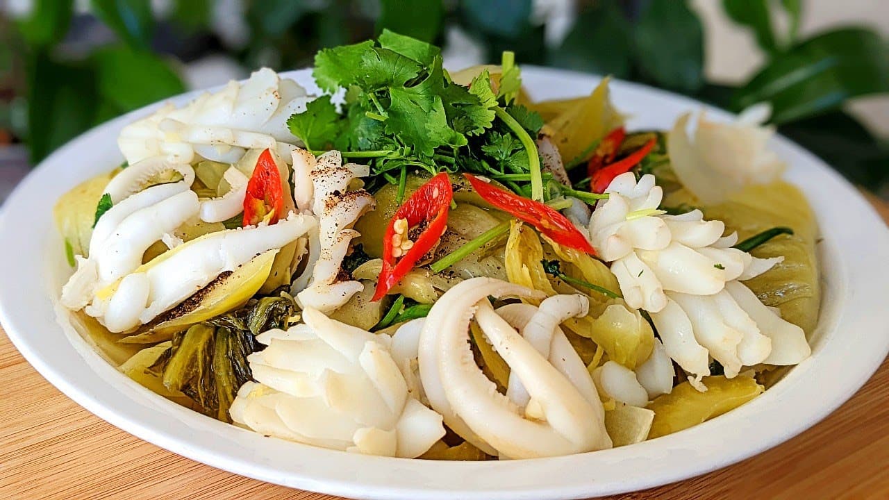 Đầu Mực Xào Cải Chua