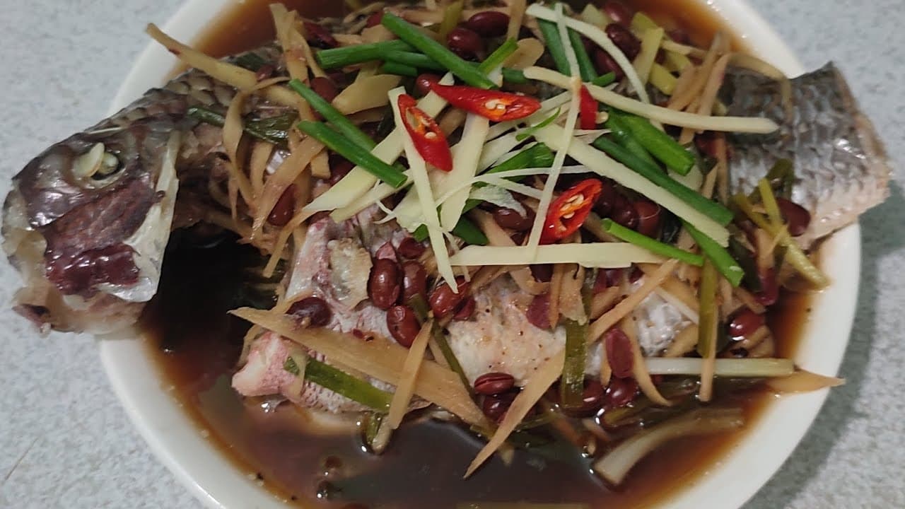 Cá rô phi hấp tương gừng