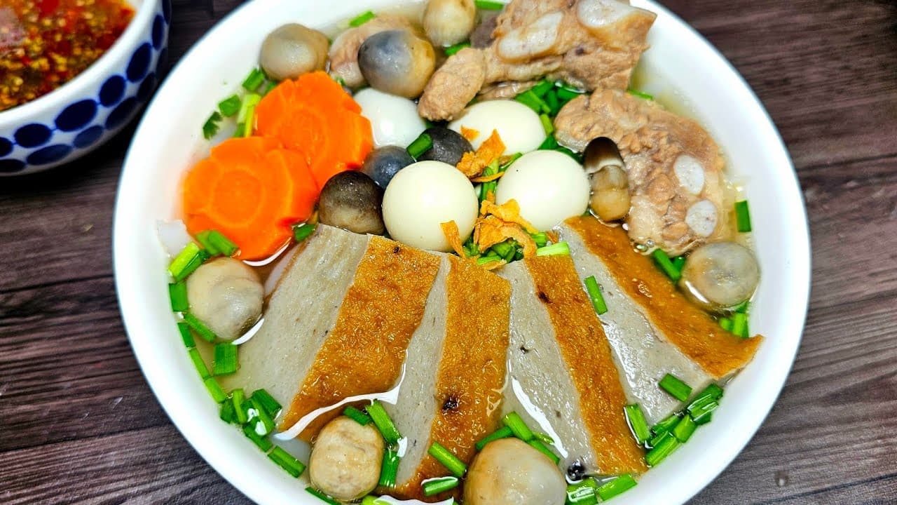 Bánh Canh Chả Cá Nha Trang