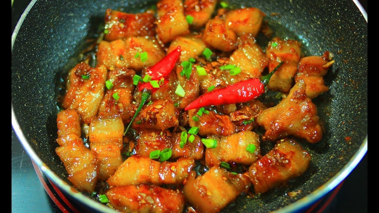 Thịt ba chỉ rang cháy cạnh