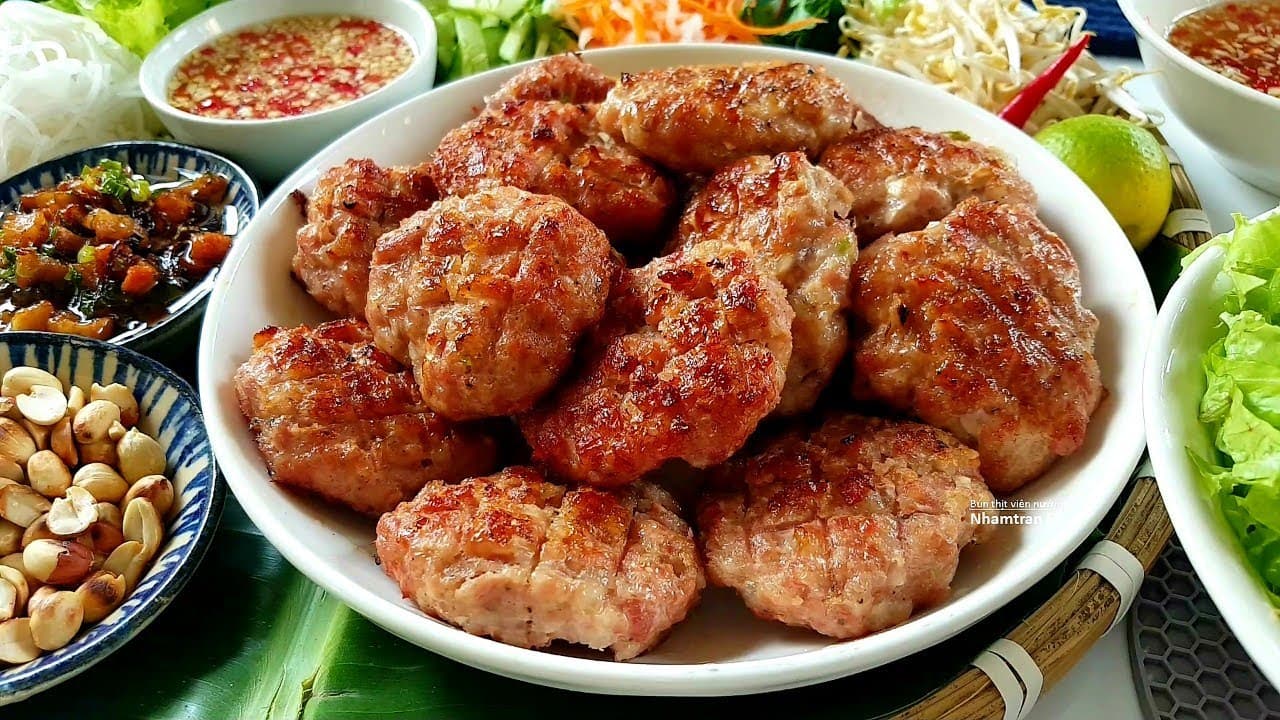 Bún Thịt Viên Nướng