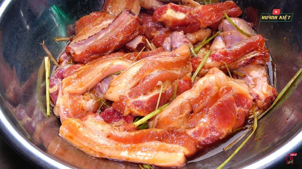 Cơm thịt ba chỉ nướng