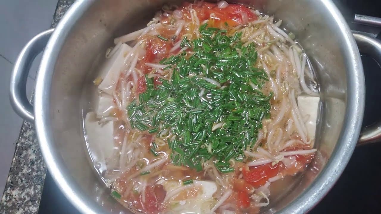 Canh đậu phụ giá đỗ