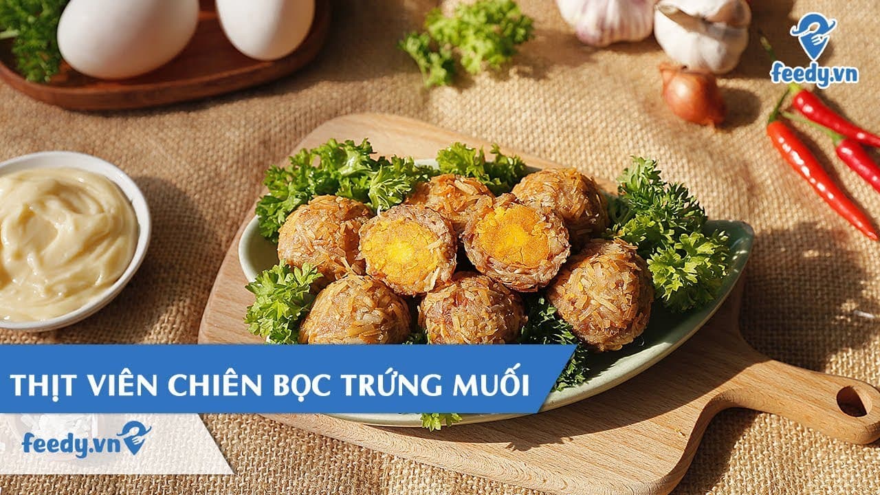 Thịt viên trứng muối