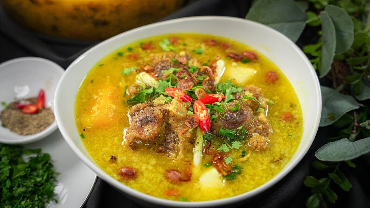 Cháo xương bò, chân bò, đậu xanh, hạt sen