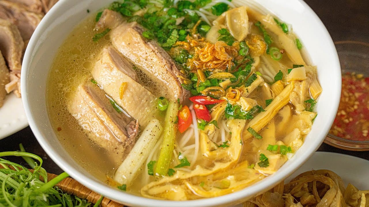 Bún măng vịt