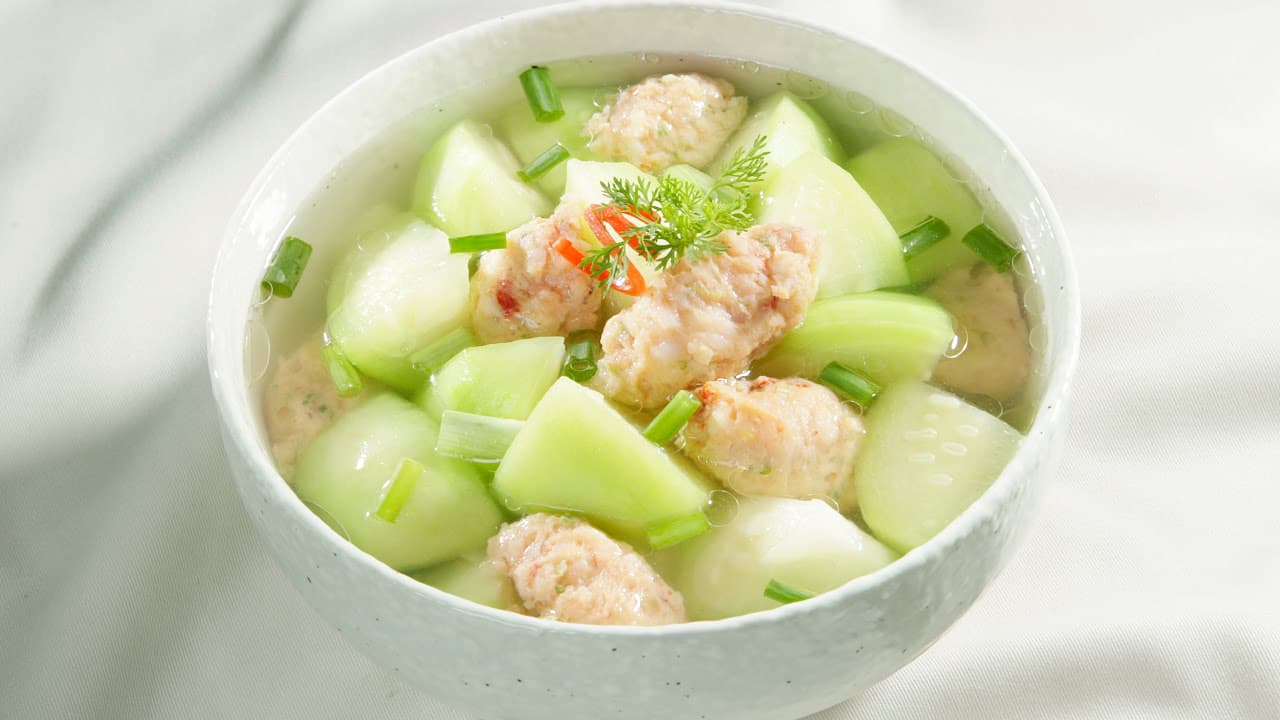 Canh dưa hường nấu tôm