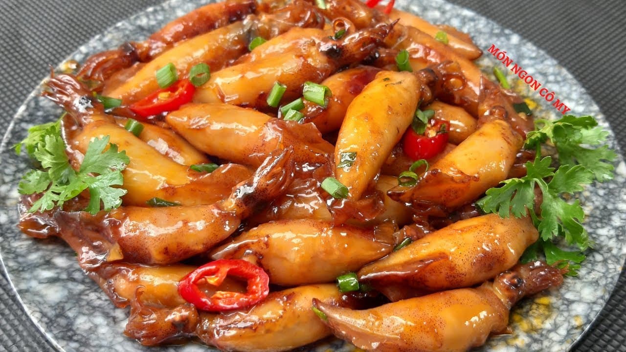 Mực trứng chiên nước mắm