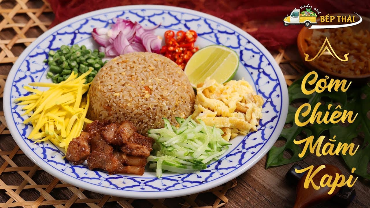 Cơm chiên mắm ruốc kiểu Thái