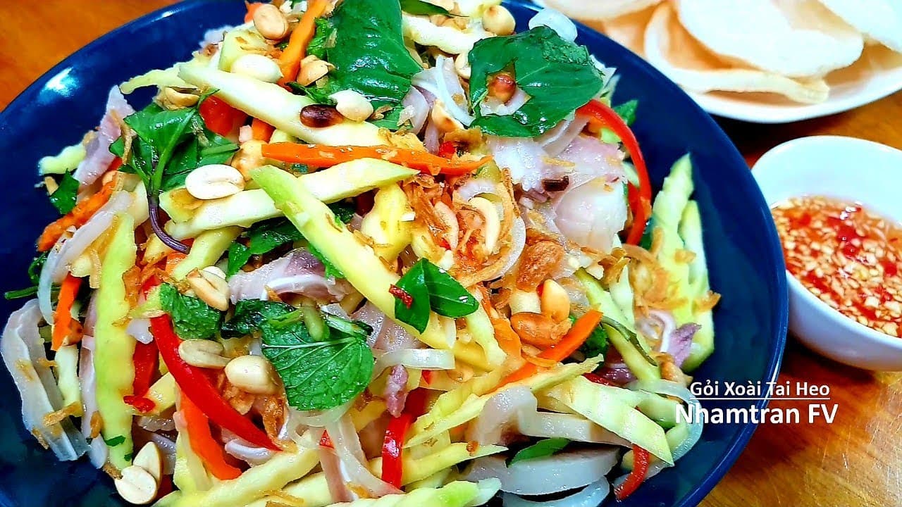 Gỏi Xoài Tai Heo