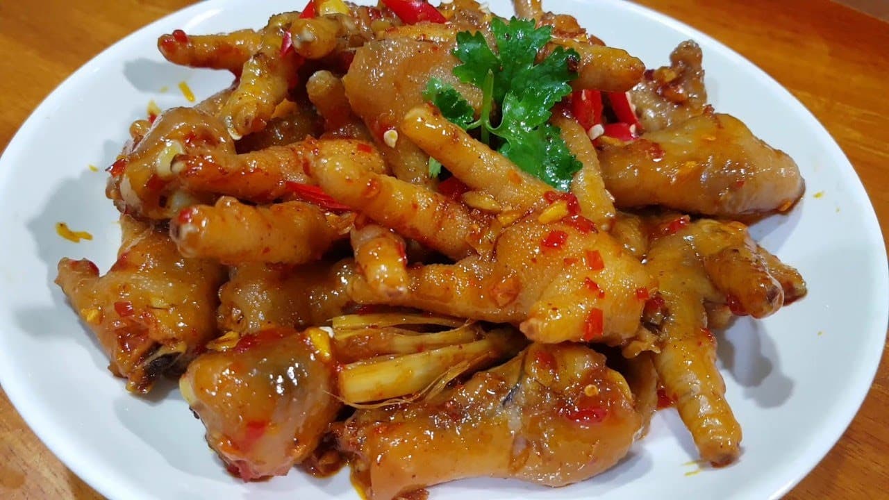 Chân gà xào tỏi