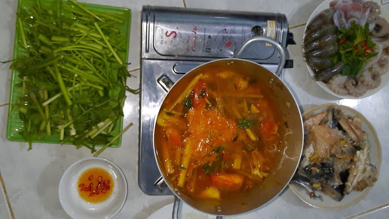 Lẩu Thái Cá Hồi