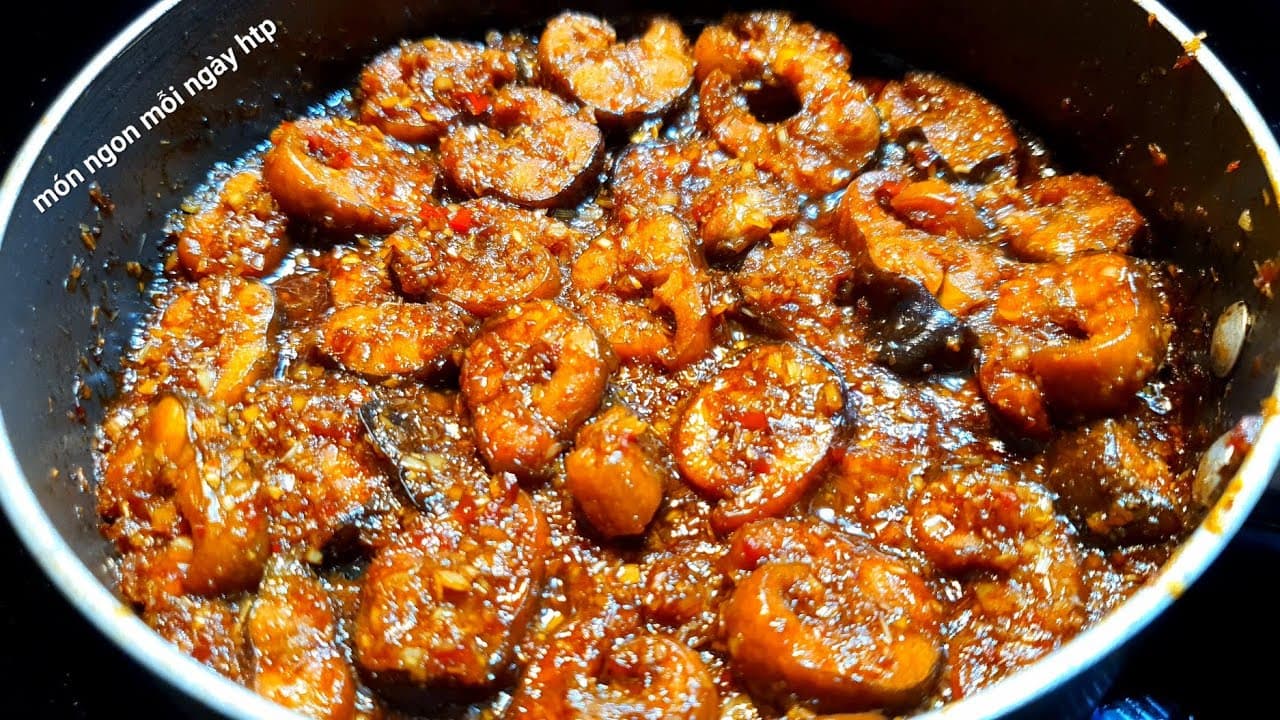 Lươn kho sả