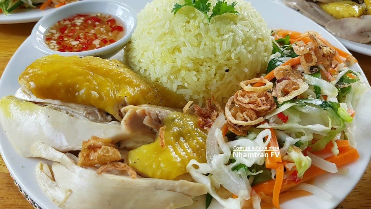 Cơm gà xé phay
