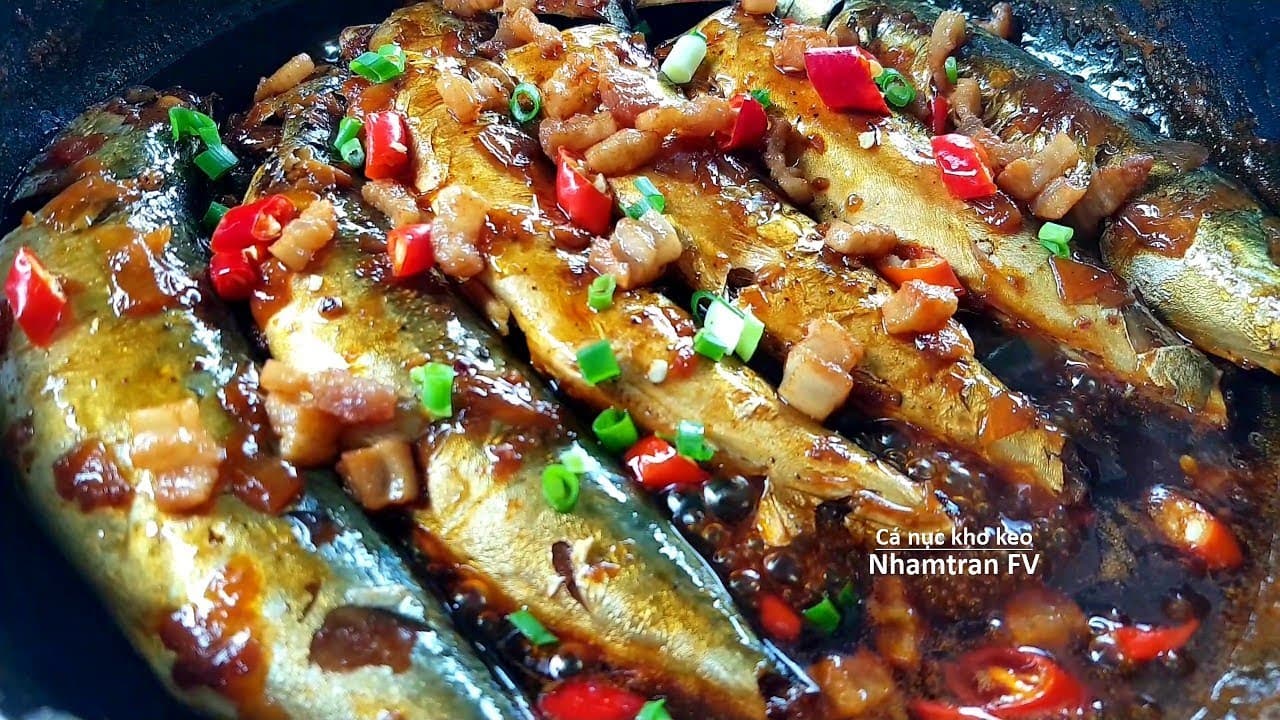 Cá biển kho keo