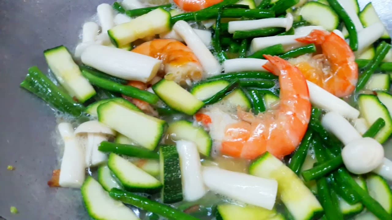 Bí Ngòi Xào Tôm Thịt