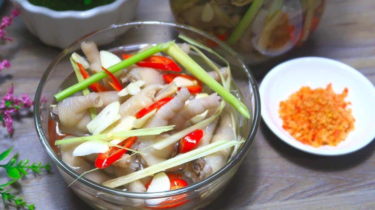 Chân gà ngâm chua ngọt