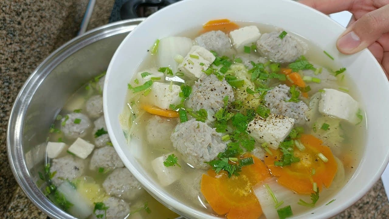 Canh Đậu Hũ Nấu Thịt Viên