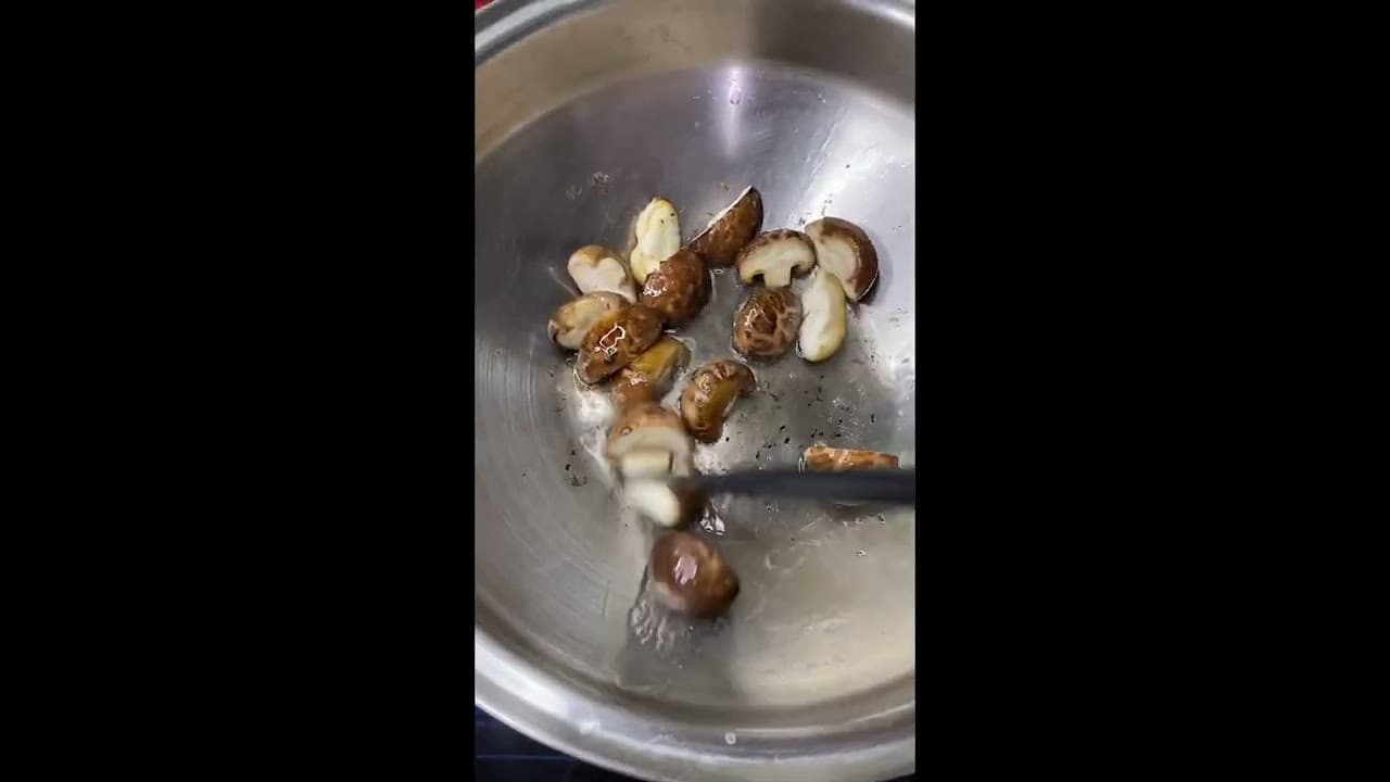 Tôm xào súp lơ nấm