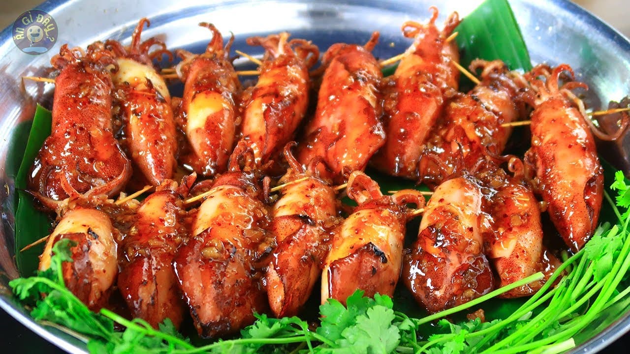 Mực nhồi thịt chiên nước mắm