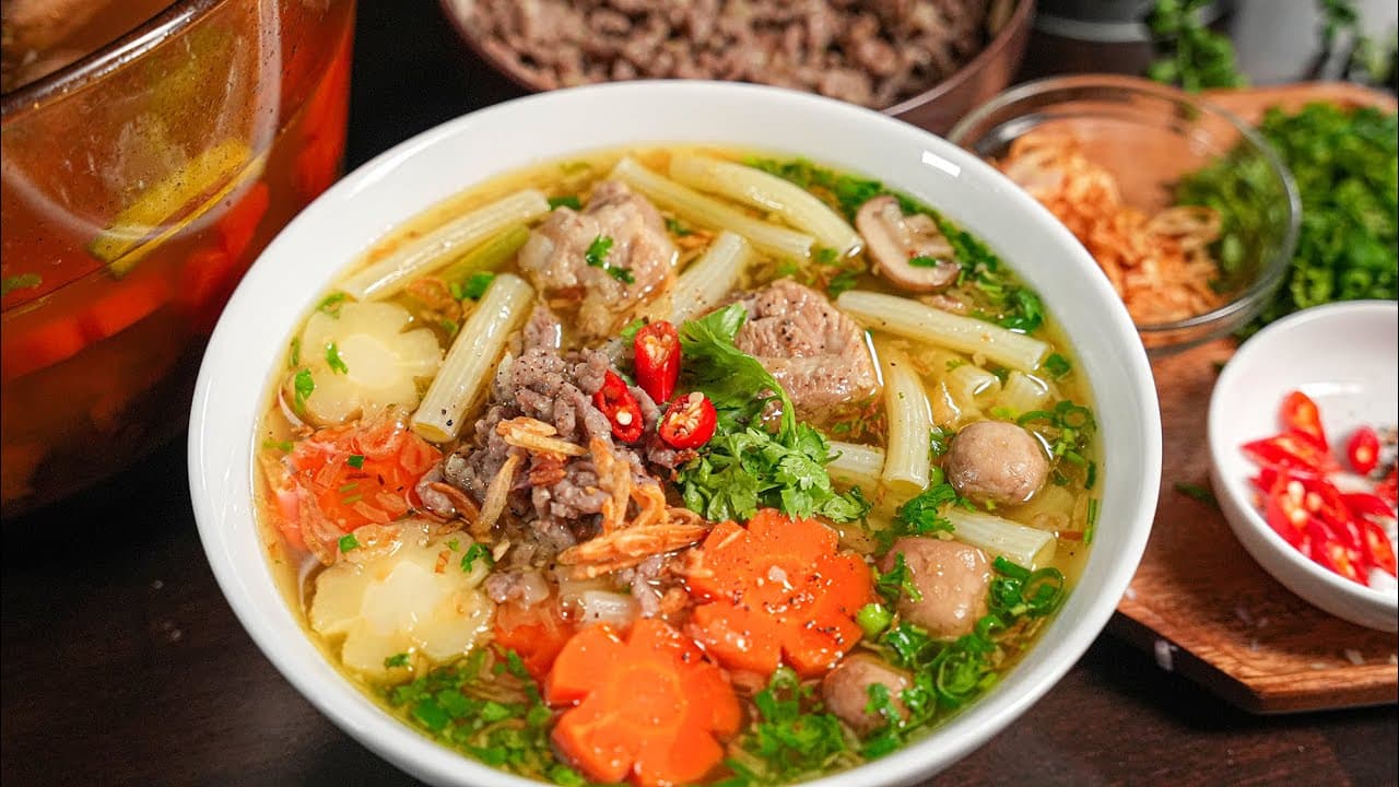 Nui nấu thịt bằm