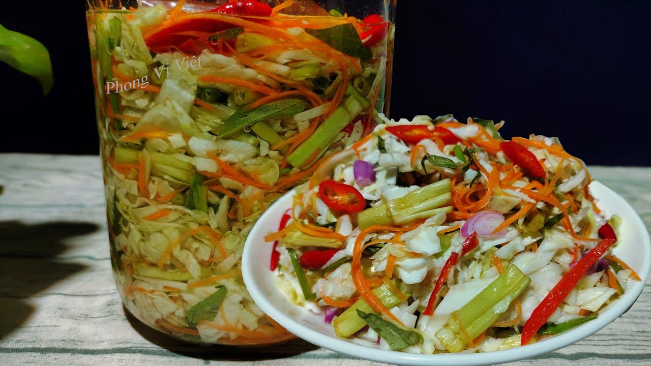 Bắp cải muối xổi