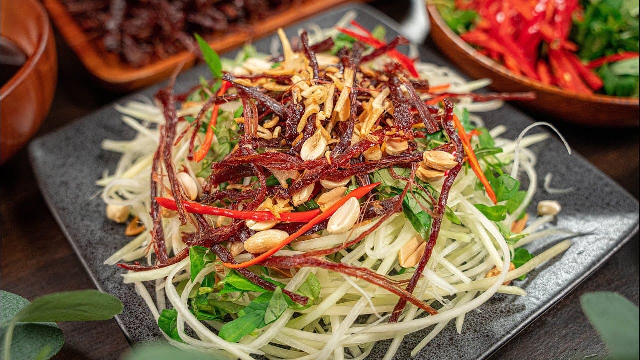 Gỏi đu đủ khô bò