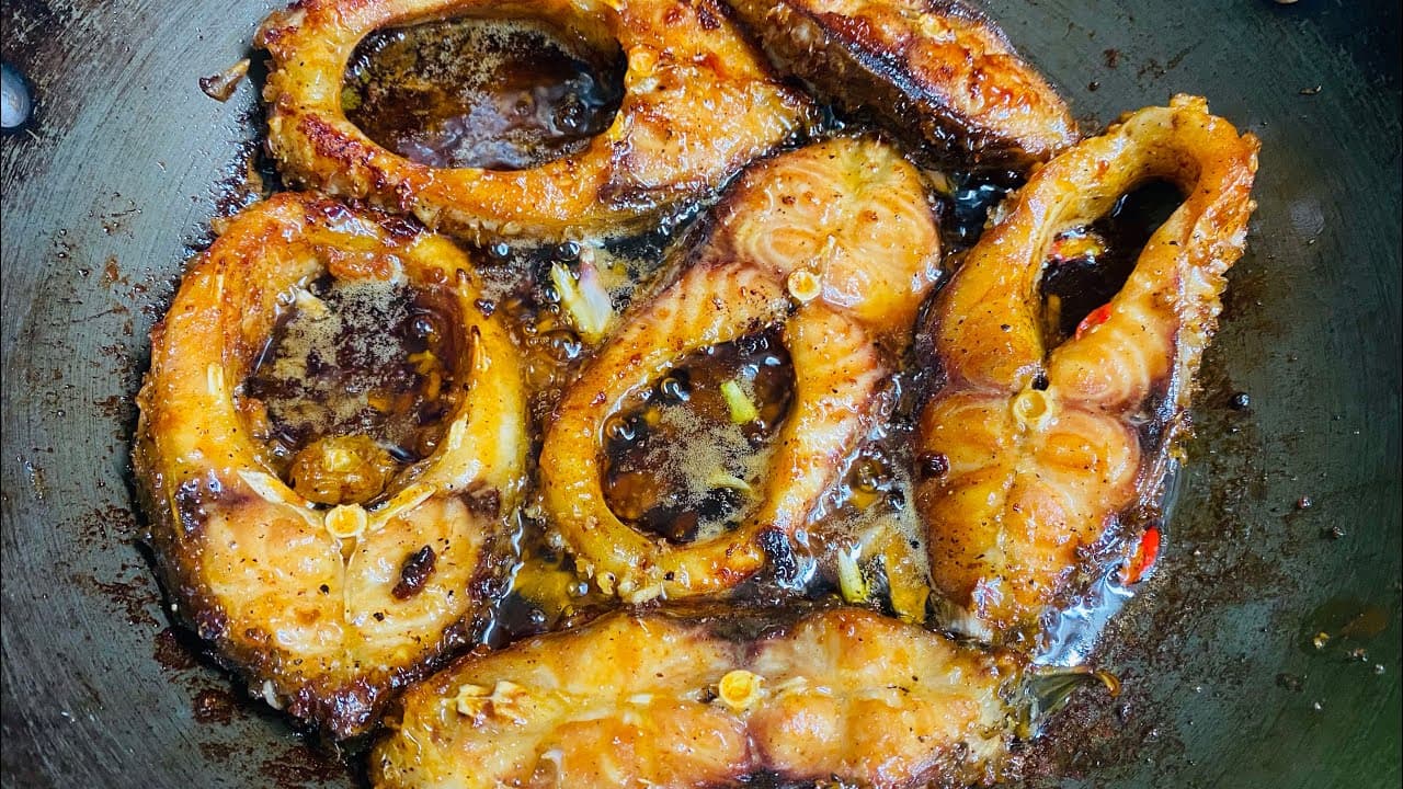 Cá chép chiên nước mắm