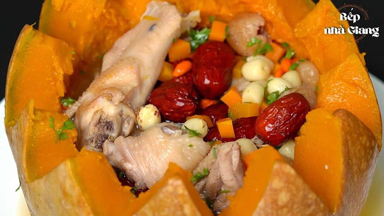 Canh Gà Bí Đỏ