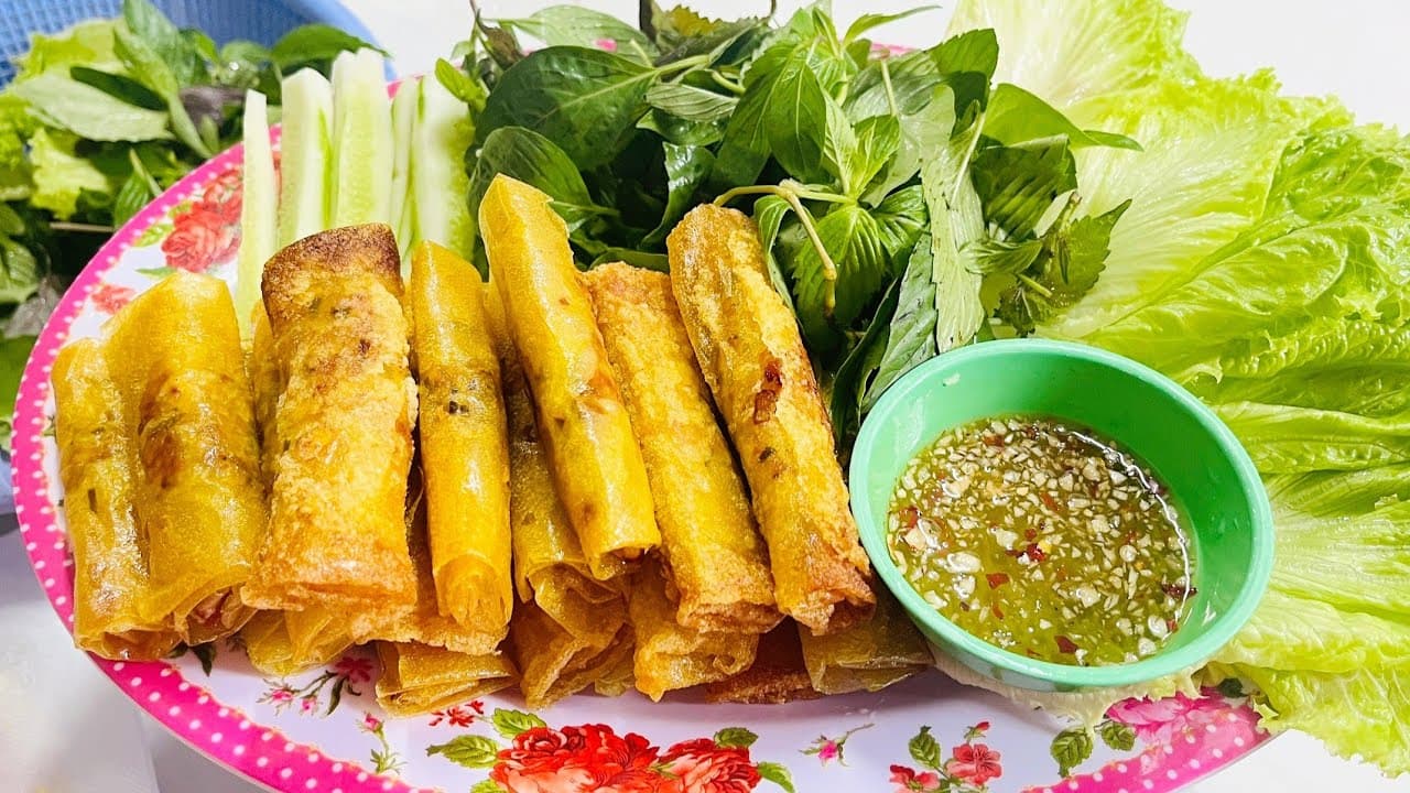 Ram Cuốn Rau Sống