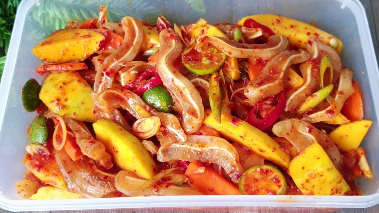 Tai Heo Sốt Thái